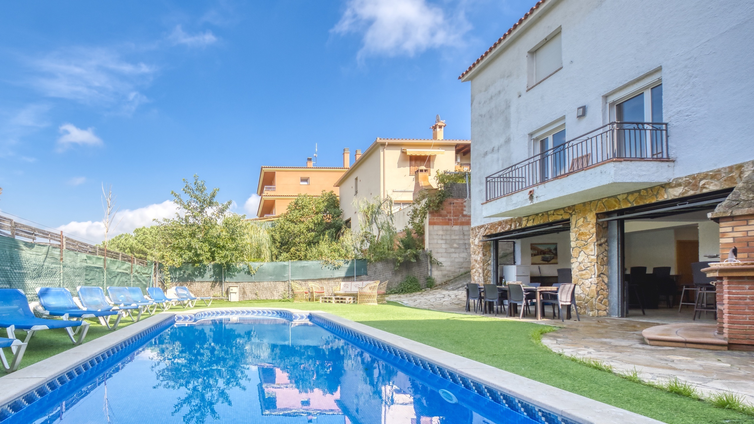 Holiday villas Costa Brava Spain - Villa Nicky - Swimming pool