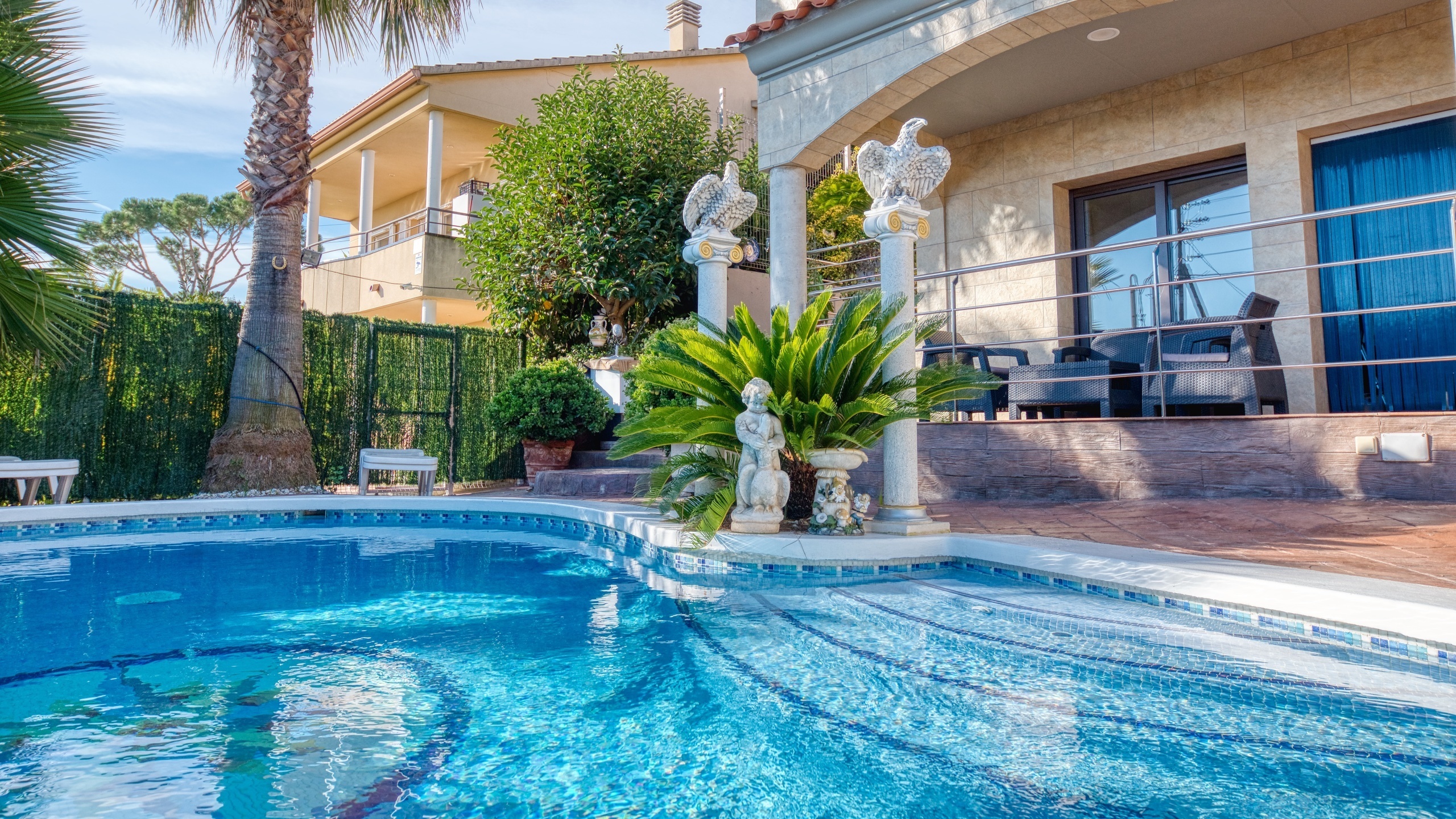 Holiday villas Costa Brava Spain - Villa Grace - Swimming pool