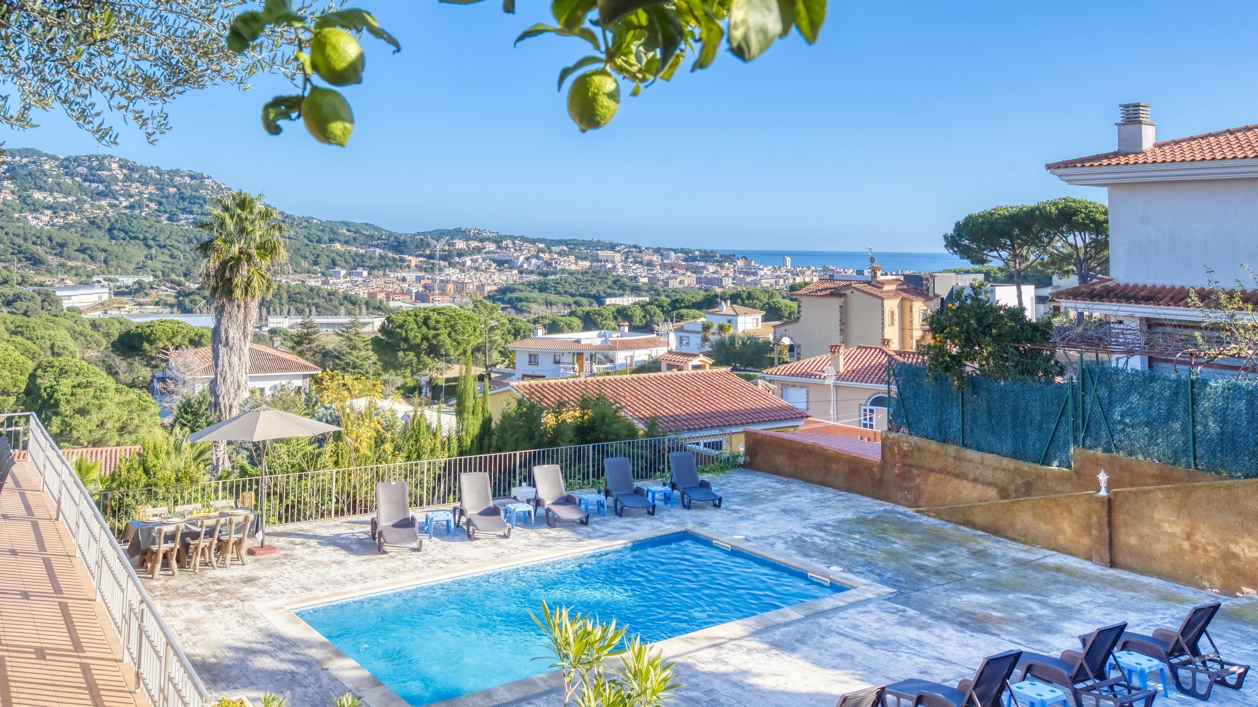 Holiday villa Costa Brava Spain - Villa Abigail - Swimming pool
