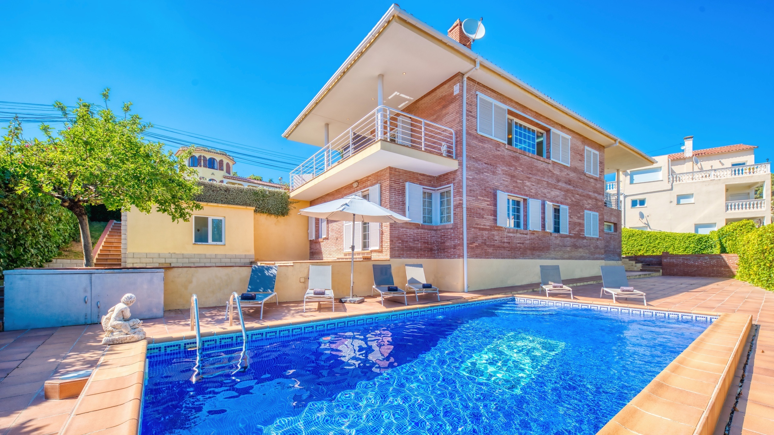 Holiday villa Costa Brava Spain - Villa Beyonce - Swimming pool