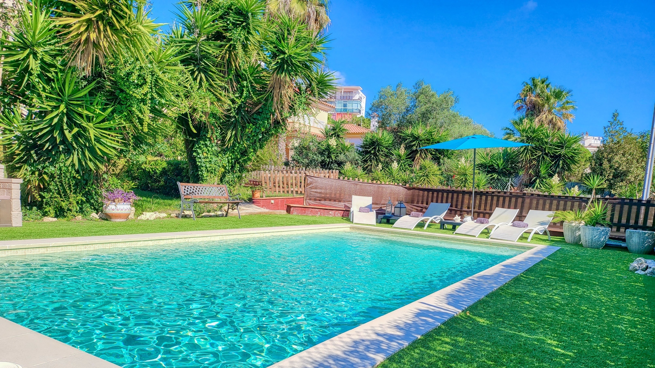 Holiday villa Costa Brava Spain - Villa Summertime - Swimming pool