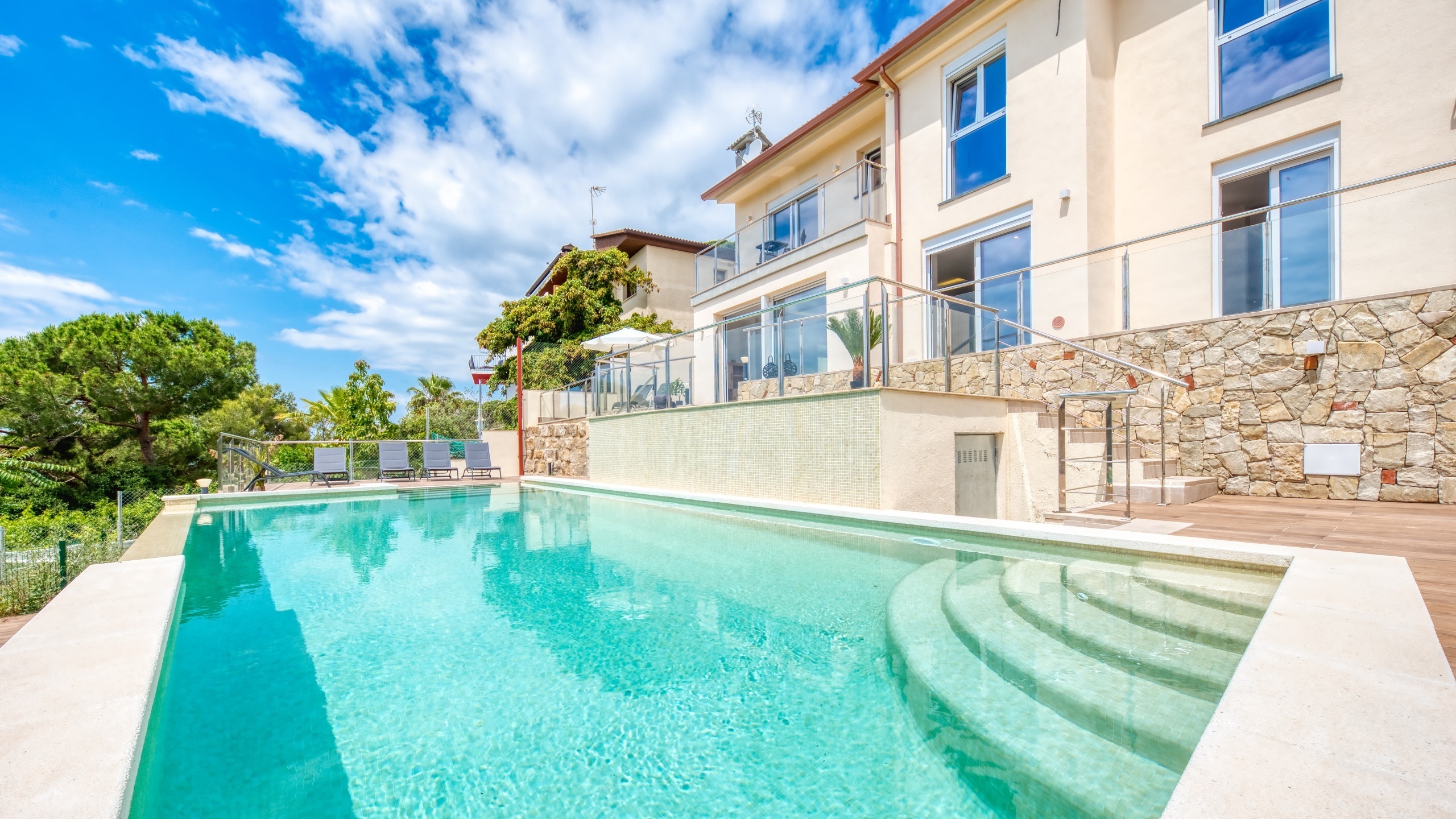 Holiday villa Costa Brava Spain - Villa BellaVista - Villa outside