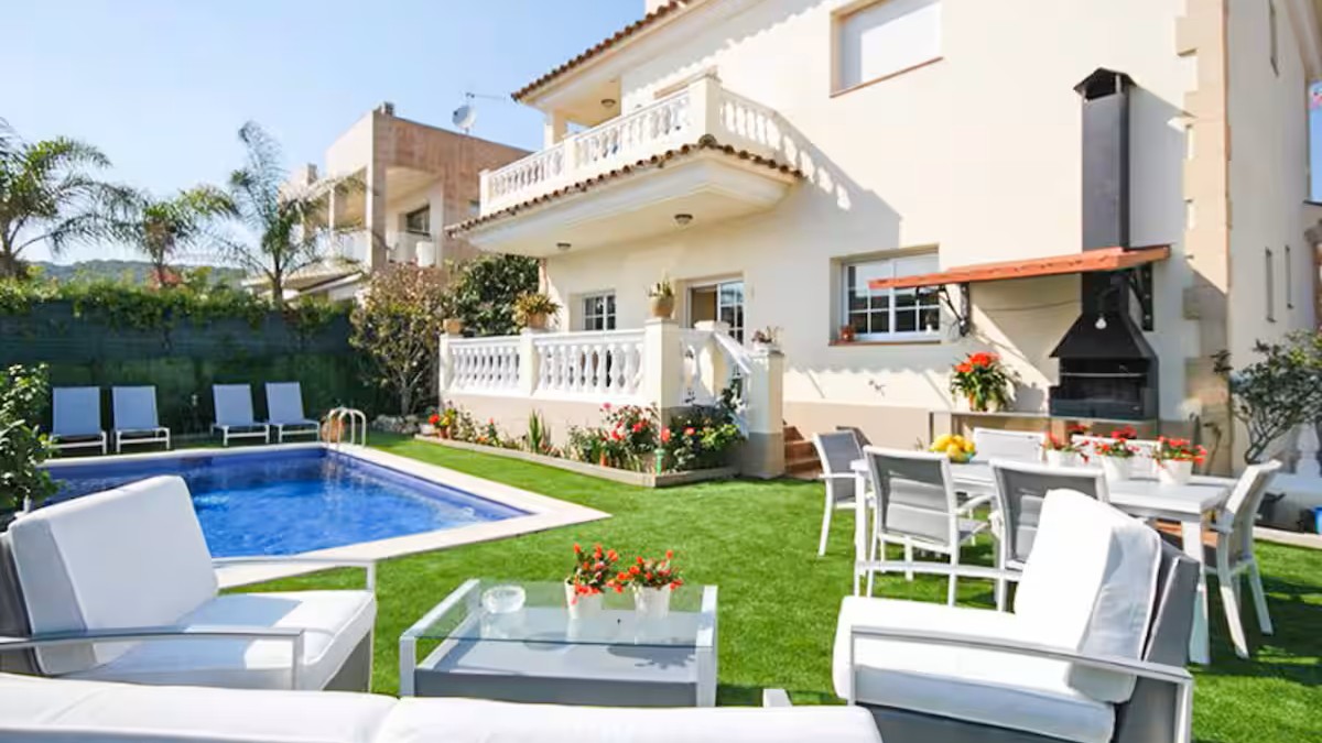 Holiday villa Costa Brava Spain - Villa Mercedes Fenals -
